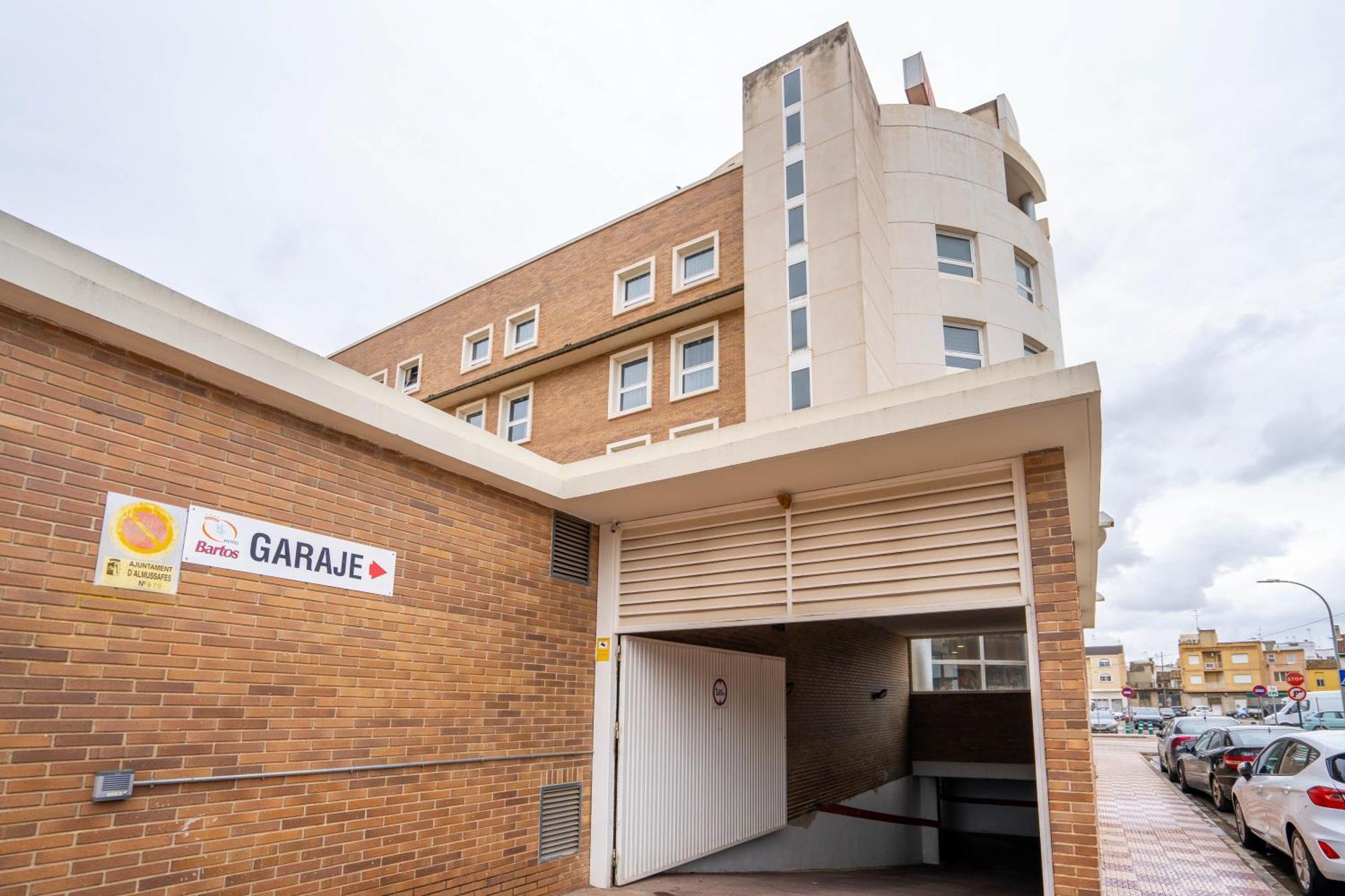 Hotel Bartos Almussafes Exterior photo