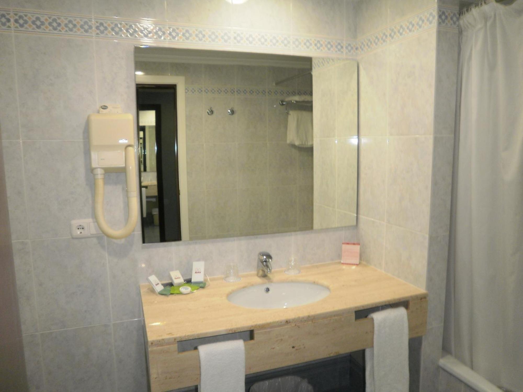 Hotel Bartos Almussafes Exterior photo