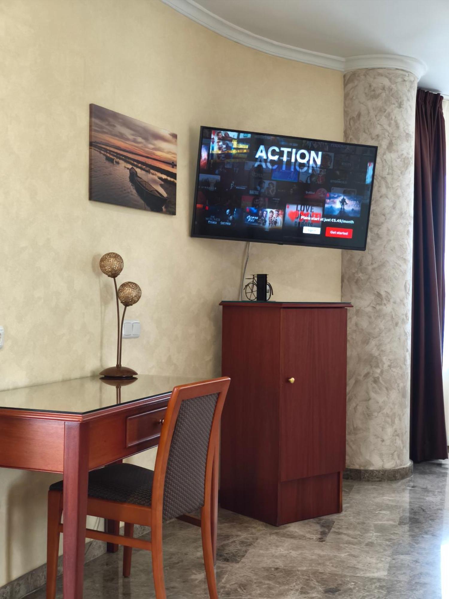 Hotel Bartos Almussafes Exterior photo
